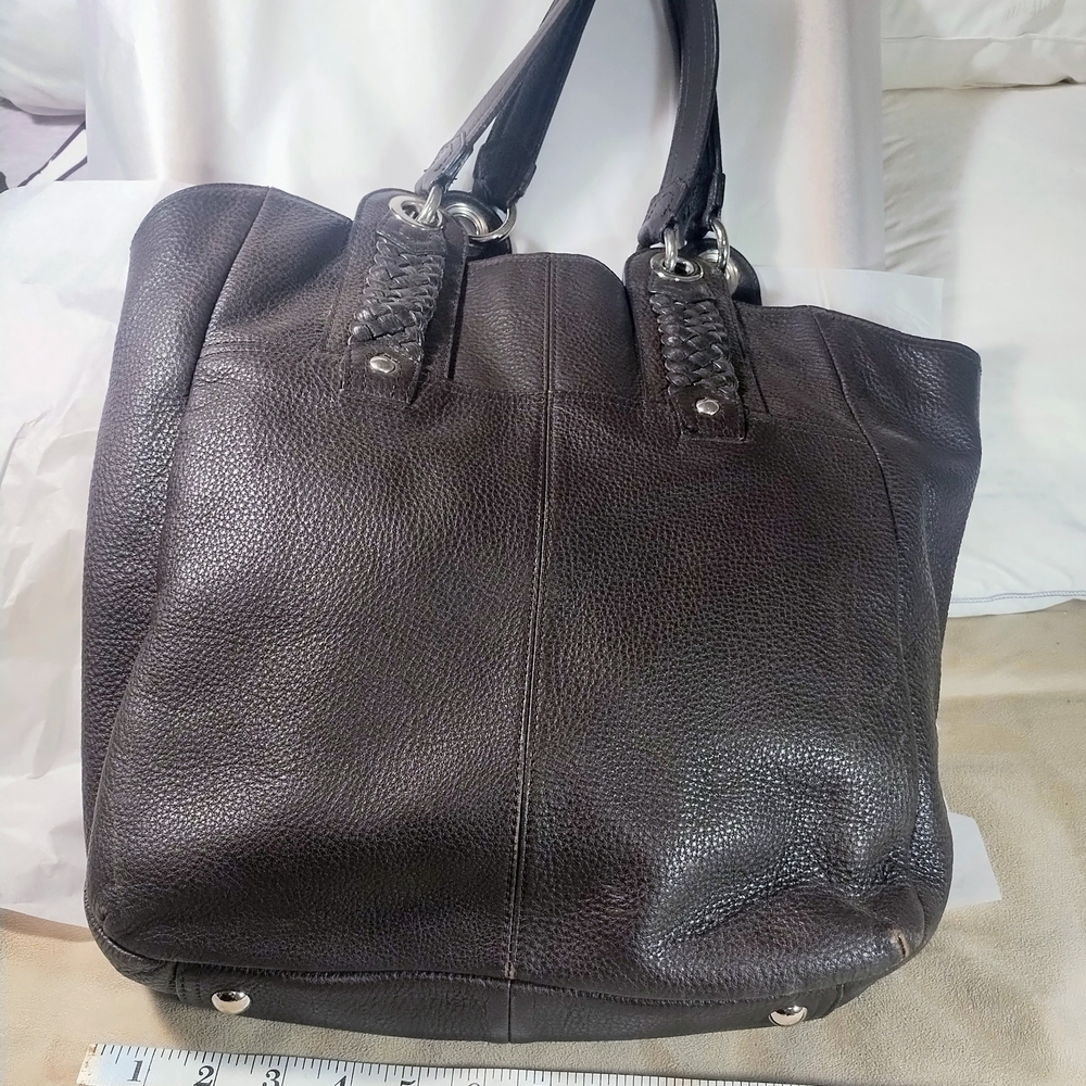 Elegant Brown Leather Shoulder Bag